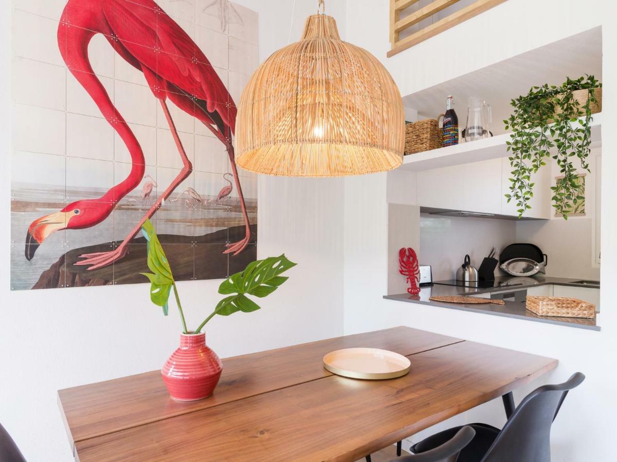베구르 La Vie En Rouge Sa Riera Duplex, Private Parking 아파트 외부 사진