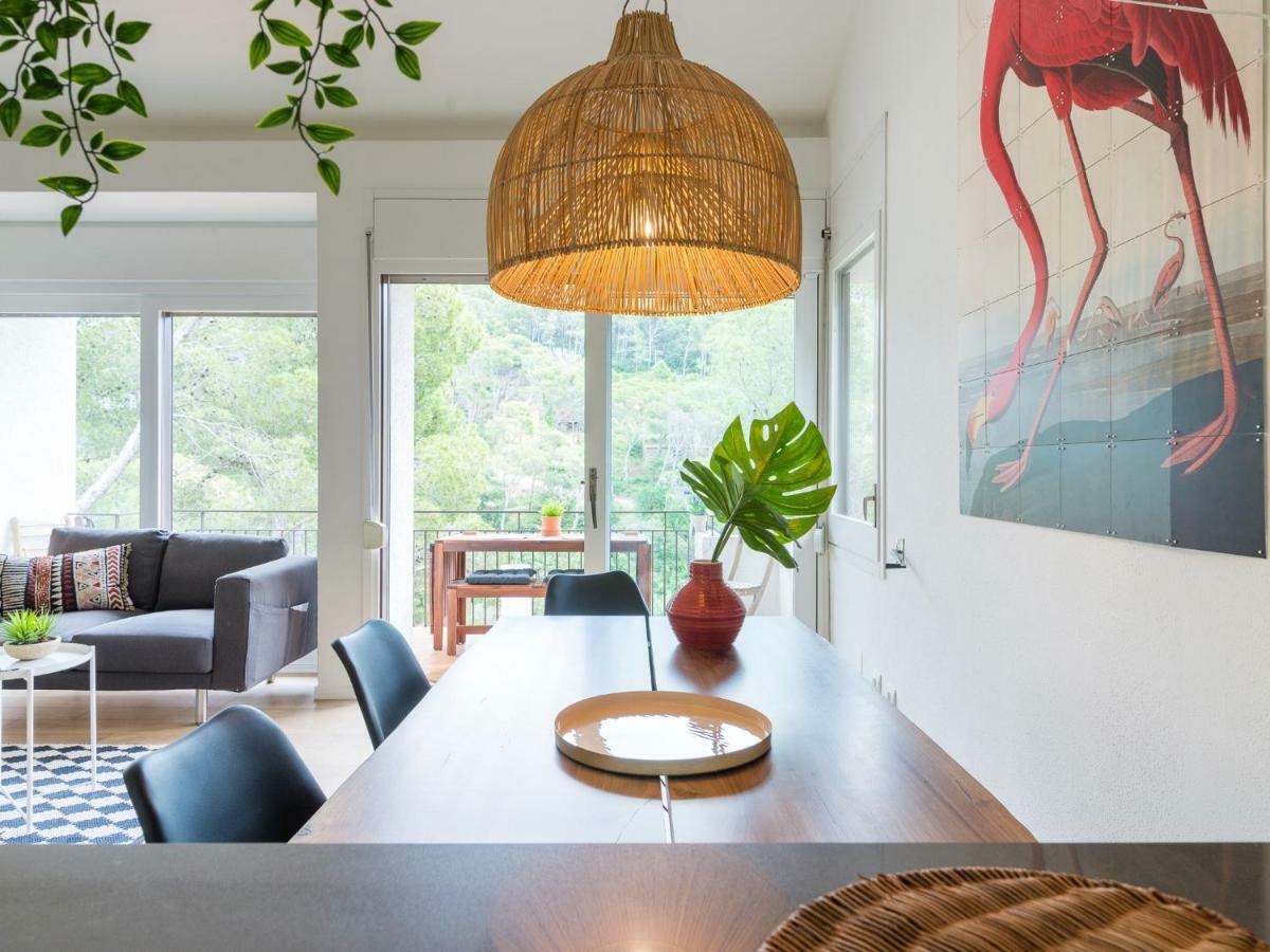 베구르 La Vie En Rouge Sa Riera Duplex, Private Parking 아파트 외부 사진